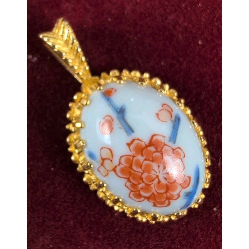 Vintage Danbury Mint Gold Imari Arita Japan Porcelain Pendant Porcelain Houses